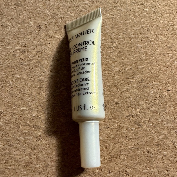 Lise Watier Bundle - Picture 4 of 5